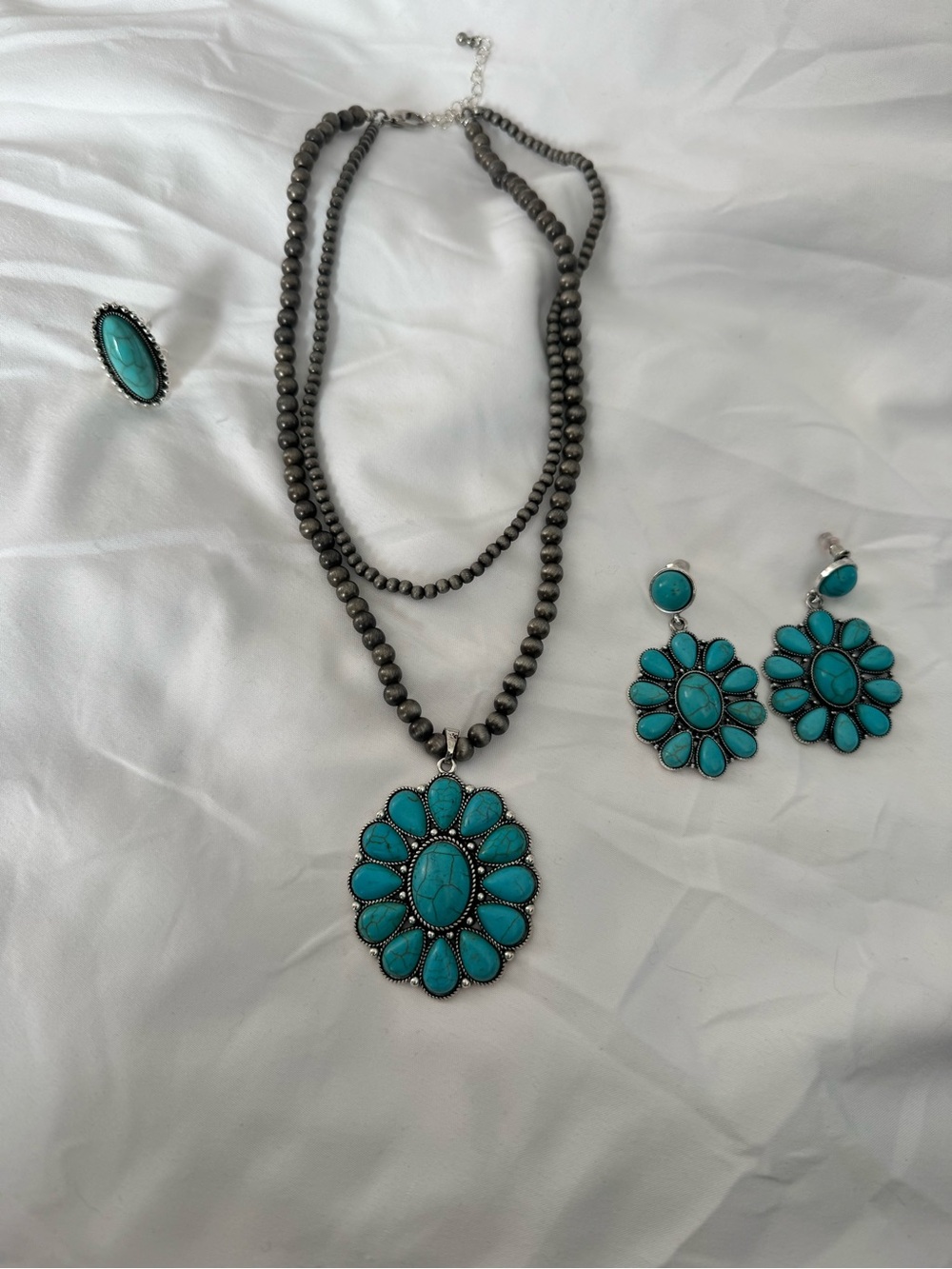 Turquoise Floral Cluster Necklace and Earring Set - Women's Jewelry